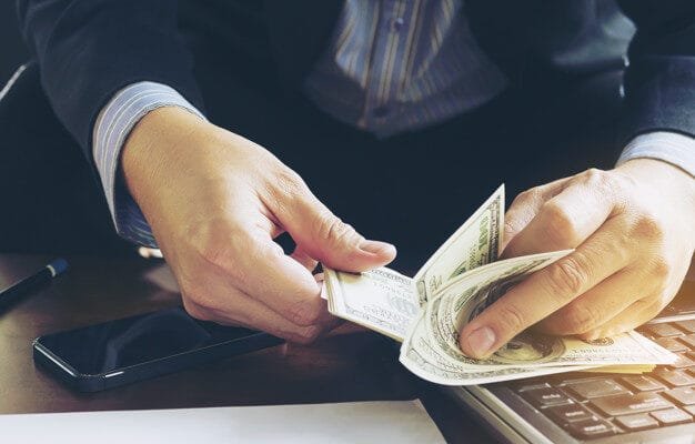 Quais as melhores formas de ganhar dinheiro na internet? Confira agora!